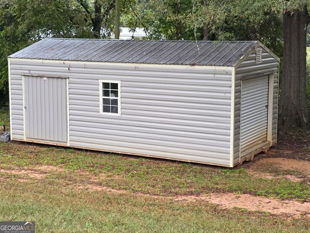 391 Price Street, Statham, GA 30666