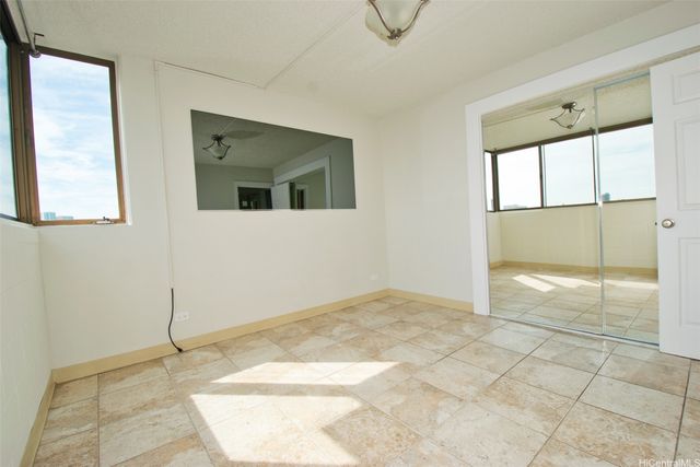 1040 Kinau Street 1101, Honolulu, HI 96814
