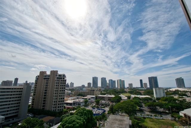 1040 Kinau Street 1101, Honolulu, HI 96814