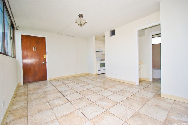 1040 Kinau Street 1101, Honolulu, HI 96814