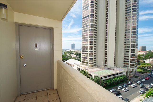 1040 Kinau Street 1101, Honolulu, HI 96814