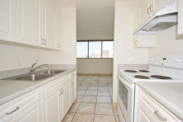 1040 Kinau Street 1101, Honolulu, HI 96814