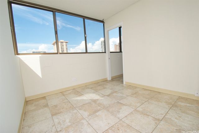 1040 Kinau Street 1101, Honolulu, HI 96814