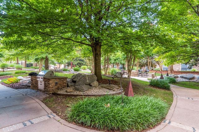 2600 Hillsboro Pike Apt 135, Nashville, TN 37212