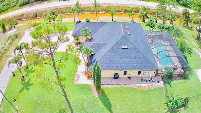 1201 Edison Avenue, Lehigh Acres, FL 33972