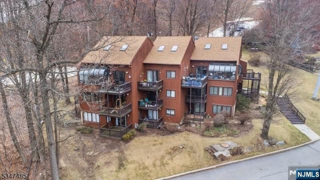 4 Winter Park Drive 4, Vernon, NJ 07462