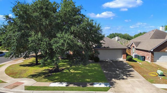 125 Amber Ash DR, Kyle, TX 78640