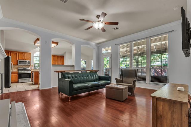 125 Amber Ash DR, Kyle, TX 78640