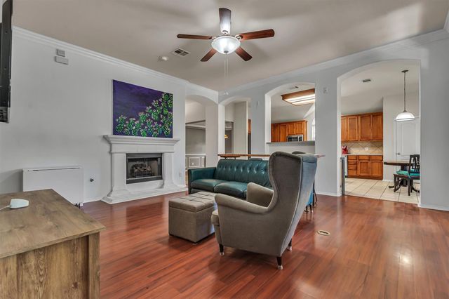 125 Amber Ash DR, Kyle, TX 78640