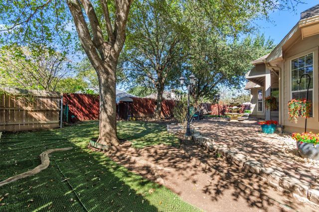 125 Amber Ash DR, Kyle, TX 78640