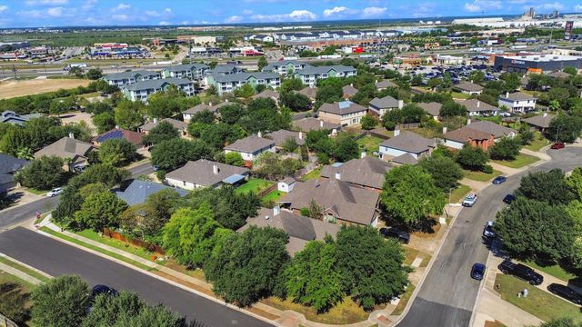 125 Amber Ash DR, Kyle, TX 78640