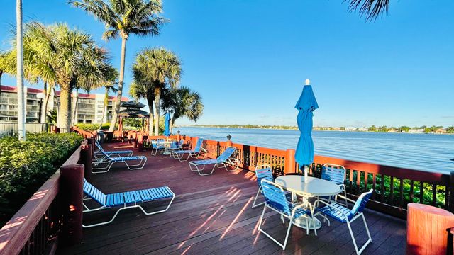7030 Half Moon Circle 216, Hypoluxo, FL 33462