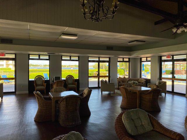 7030 Half Moon Circle 216, Hypoluxo, FL 33462