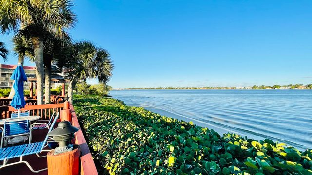 7030 Half Moon Circle 216, Hypoluxo, FL 33462