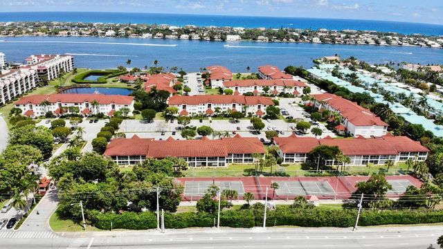 7030 Half Moon Circle 216, Hypoluxo, FL 33462