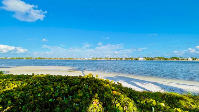 7030 Half Moon Circle 216, Hypoluxo, FL 33462