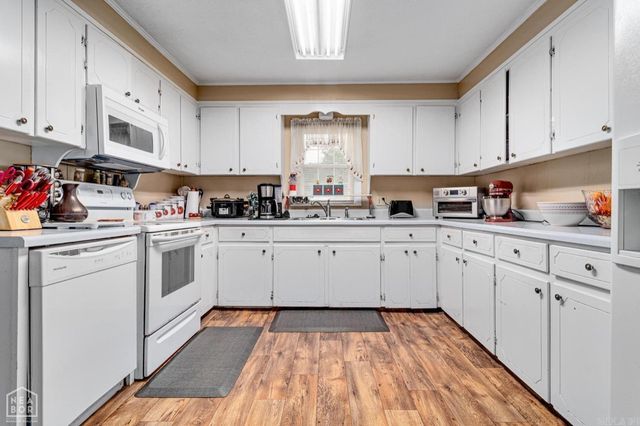 2300 Mount Carmel Road, Paragould, AR 72450