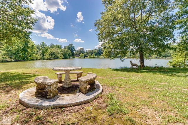 2300 Mount Carmel Road, Paragould, AR 72450