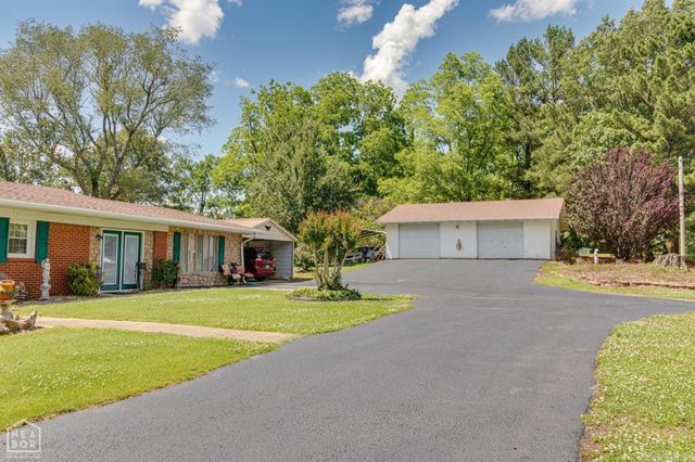 2300 Mount Carmel Road, Paragould, AR 72450