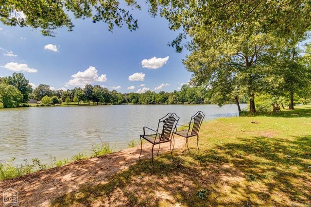 2300 Mount Carmel Road, Paragould, AR 72450