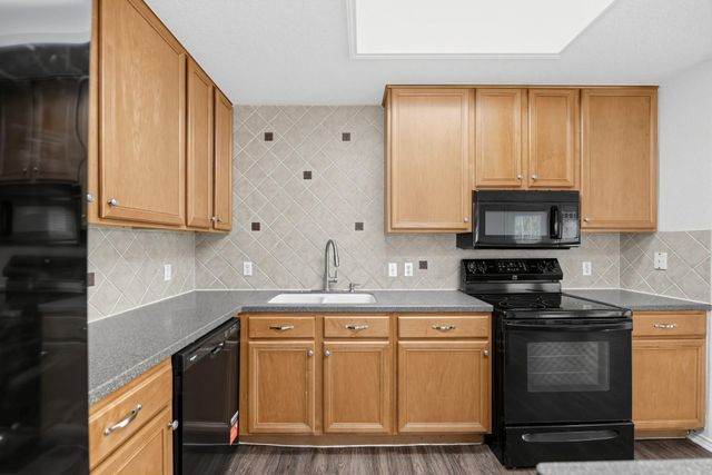 360 Thicket LN, Kyle, TX 78640