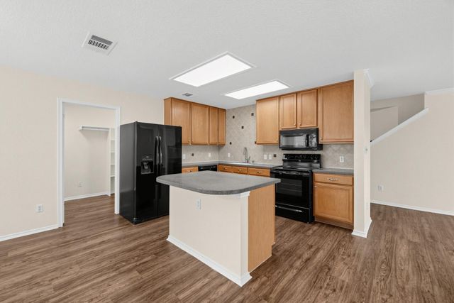 360 Thicket LN, Kyle, TX 78640