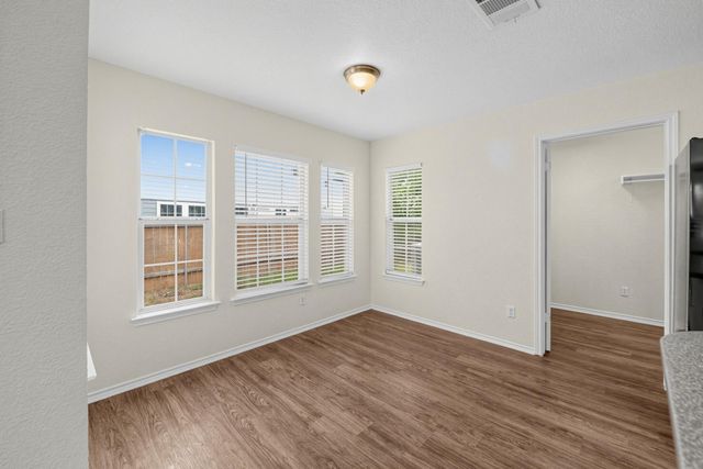 360 Thicket LN, Kyle, TX 78640