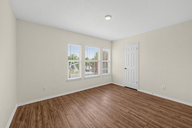 360 Thicket LN, Kyle, TX 78640