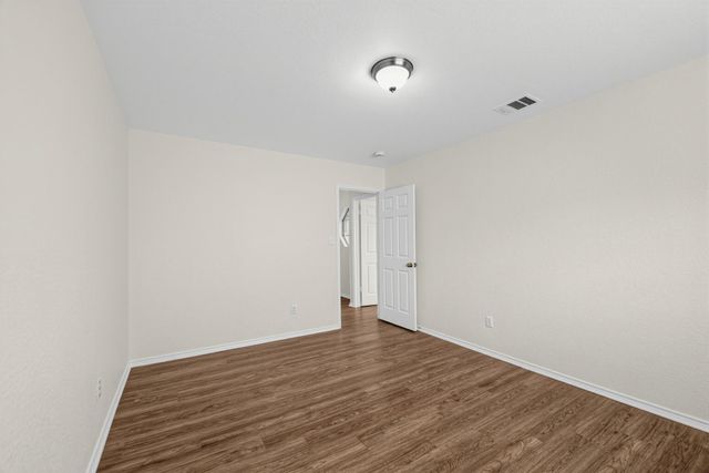 360 Thicket LN, Kyle, TX 78640
