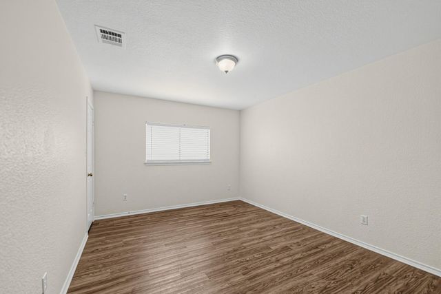 360 Thicket LN, Kyle, TX 78640