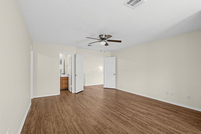 360 Thicket LN, Kyle, TX 78640