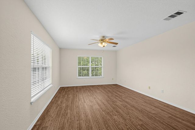 360 Thicket LN, Kyle, TX 78640