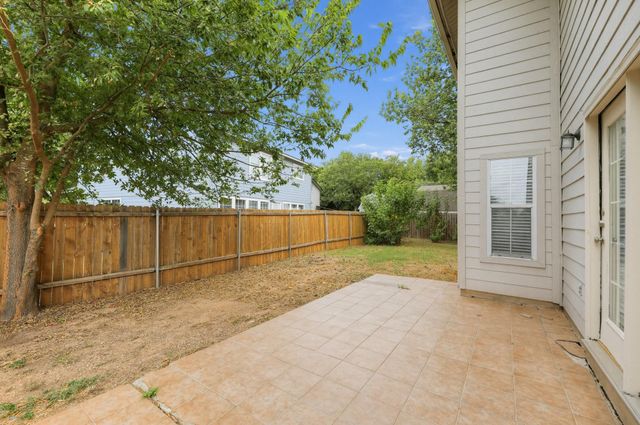 360 Thicket LN, Kyle, TX 78640