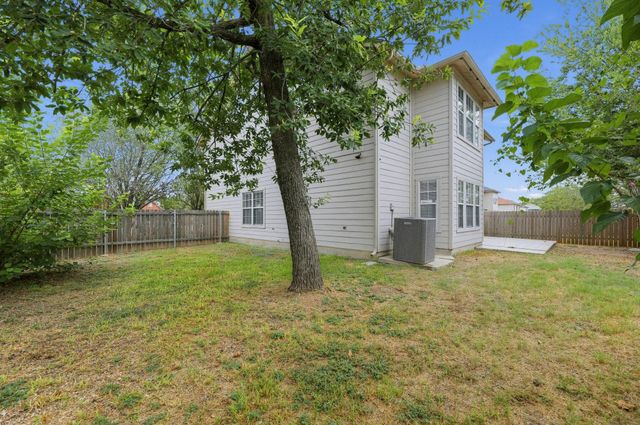 360 Thicket LN, Kyle, TX 78640