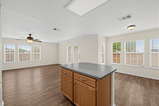 360 Thicket LN, Kyle, TX 78640