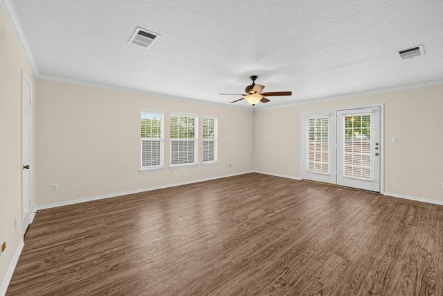 360 Thicket LN, Kyle, TX 78640