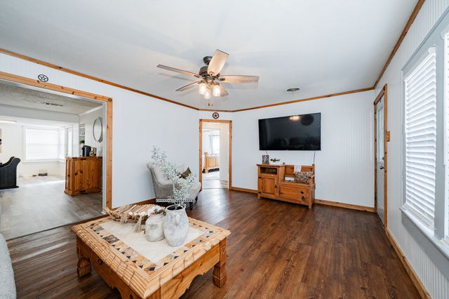 308 N Pecan Street, Muenster, TX 76252