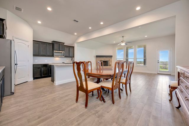 604 Antswood Drive, Fort Worth, TX 76108