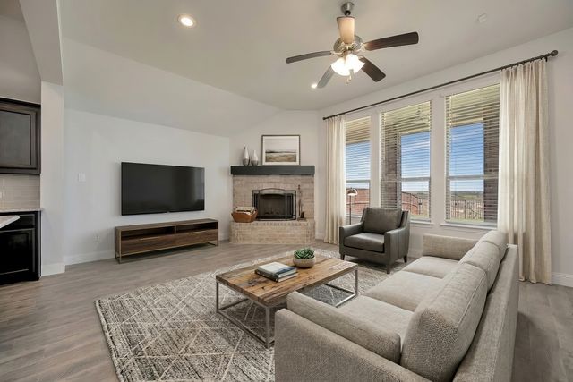 604 Antswood Drive, Fort Worth, TX 76108