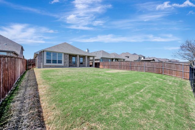 604 Antswood Drive, Fort Worth, TX 76108