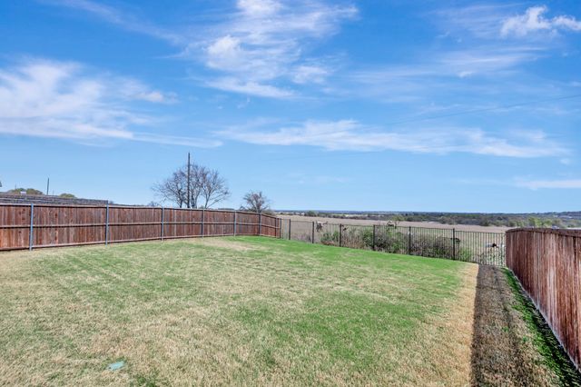 604 Antswood Drive, Fort Worth, TX 76108