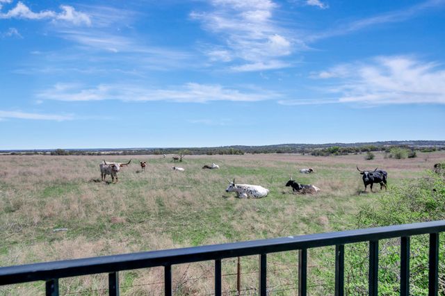 604 Antswood Drive, Fort Worth, TX 76108