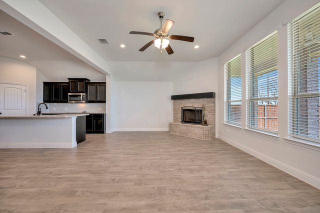 604 Antswood Drive, Fort Worth, TX 76108