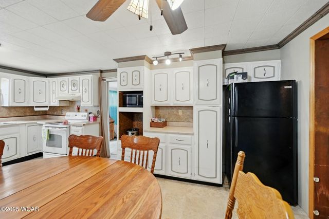 1398 Lutz Road, Lima, OH 45801
