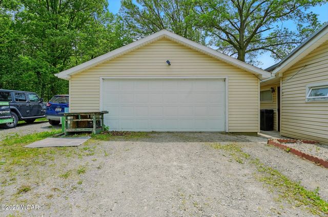 1398 Lutz Road, Lima, OH 45801