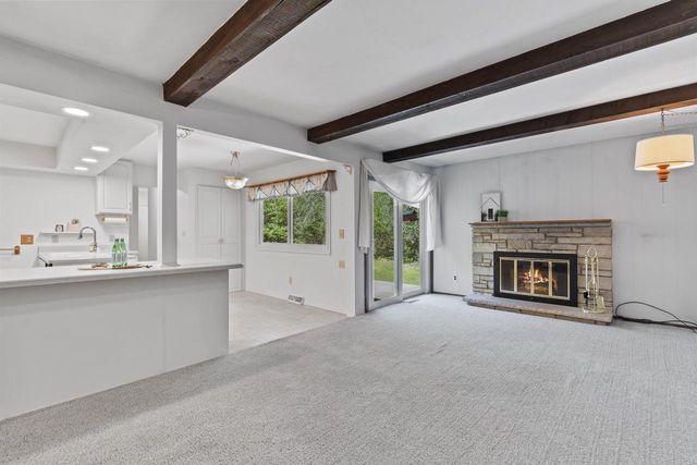 N9W31078 Concord COURT, Delafield, WI 53018