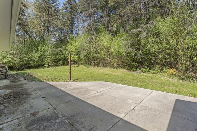 N9W31078 Concord COURT, Delafield, WI 53018
