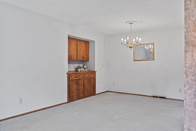 N9W31078 Concord COURT, Delafield, WI 53018