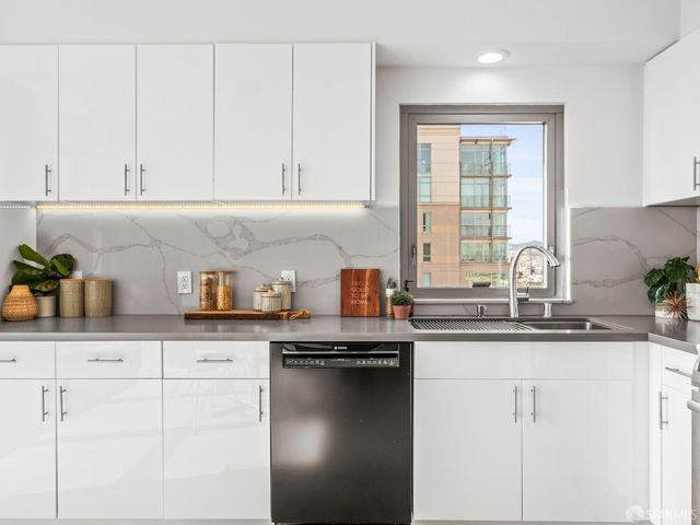 219 Brannan Street 16K, San Francisco, CA 94107