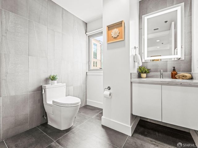 219 Brannan Street 16K, San Francisco, CA 94107